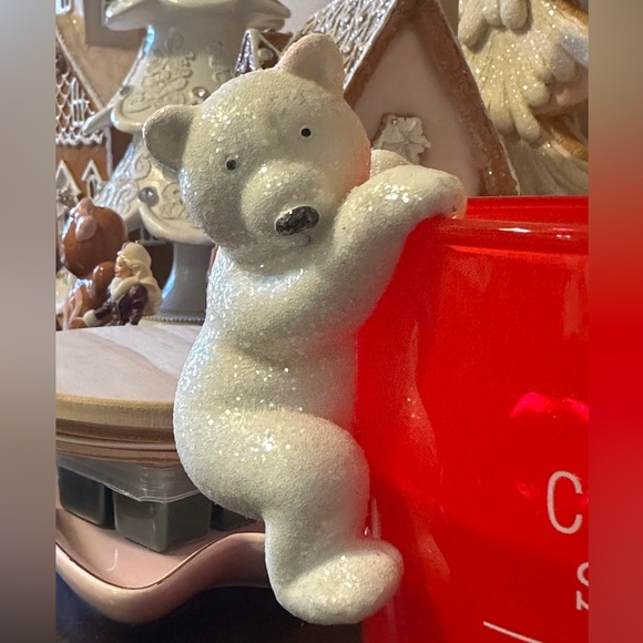 Bath & Body Works Holiday Bath Body Works Polar Bear Candle Hanger